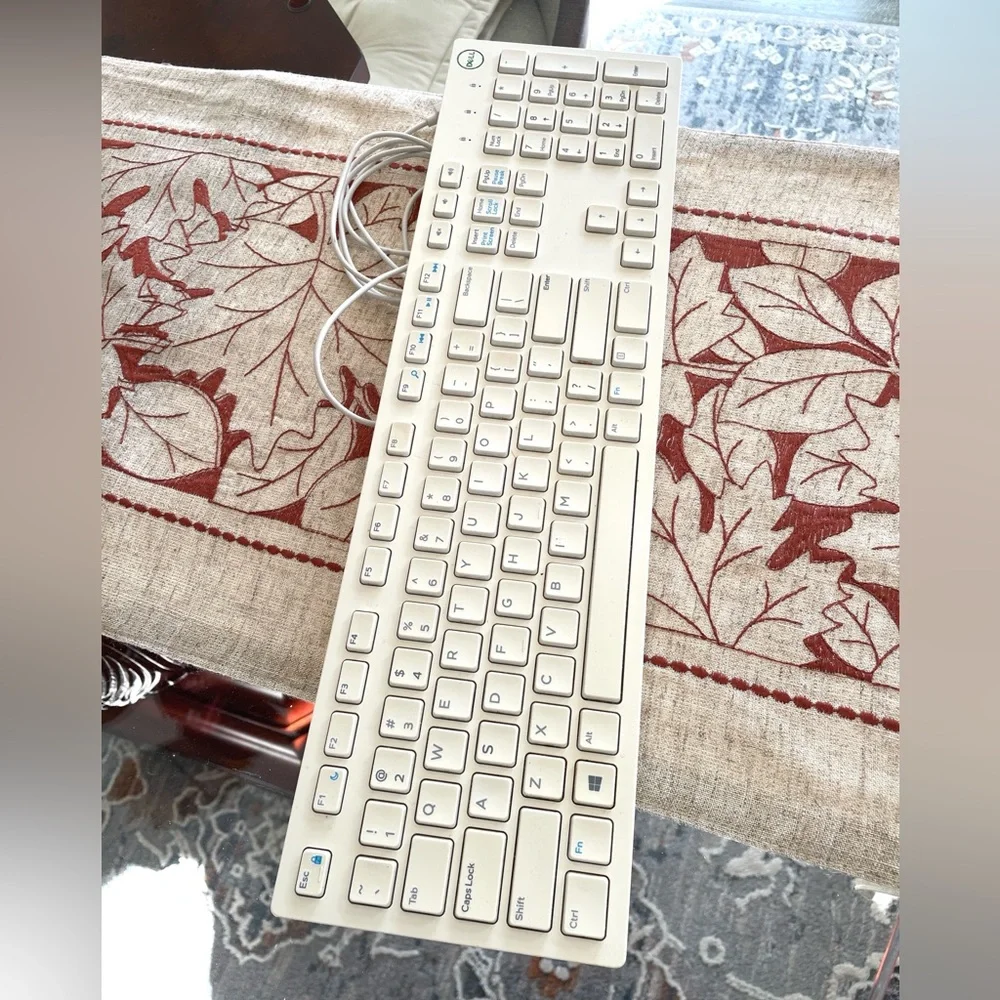 Dell Keyboard - Picture 2 of 3